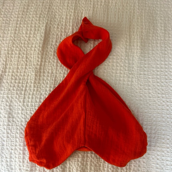 H&M halter top with open back - Picture 1 of 2